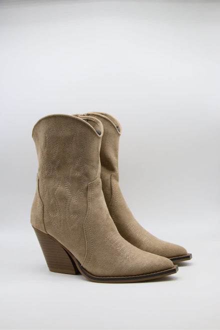 APRICOT COWBOY WESTERN ANKLE BOOTS WITH SIDE DETAIL