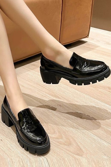 Women's Flatform Loafers in Black