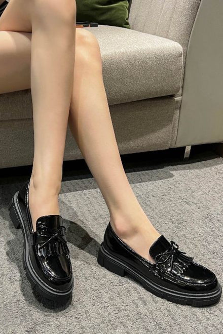 Women's Low Flatform Loafers in Black With Tassel Frill Detail