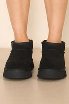 ANKLE LENGTH FAUX FUR LINING BOOTS IN BLACK FAUX SUEDE