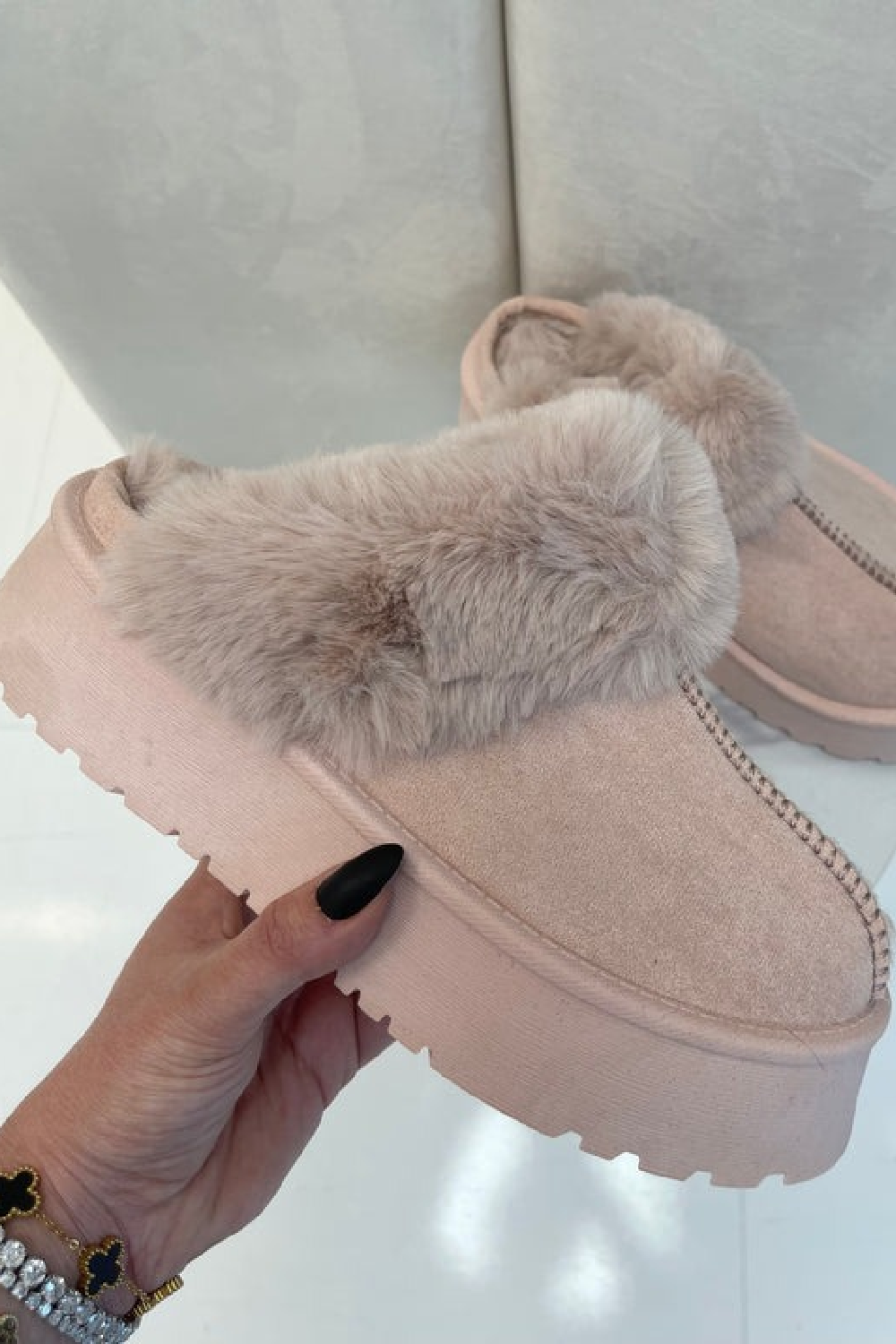 PINK PLATFORM MULE SLIPPER FAUX FUR FLUFFY SHOES