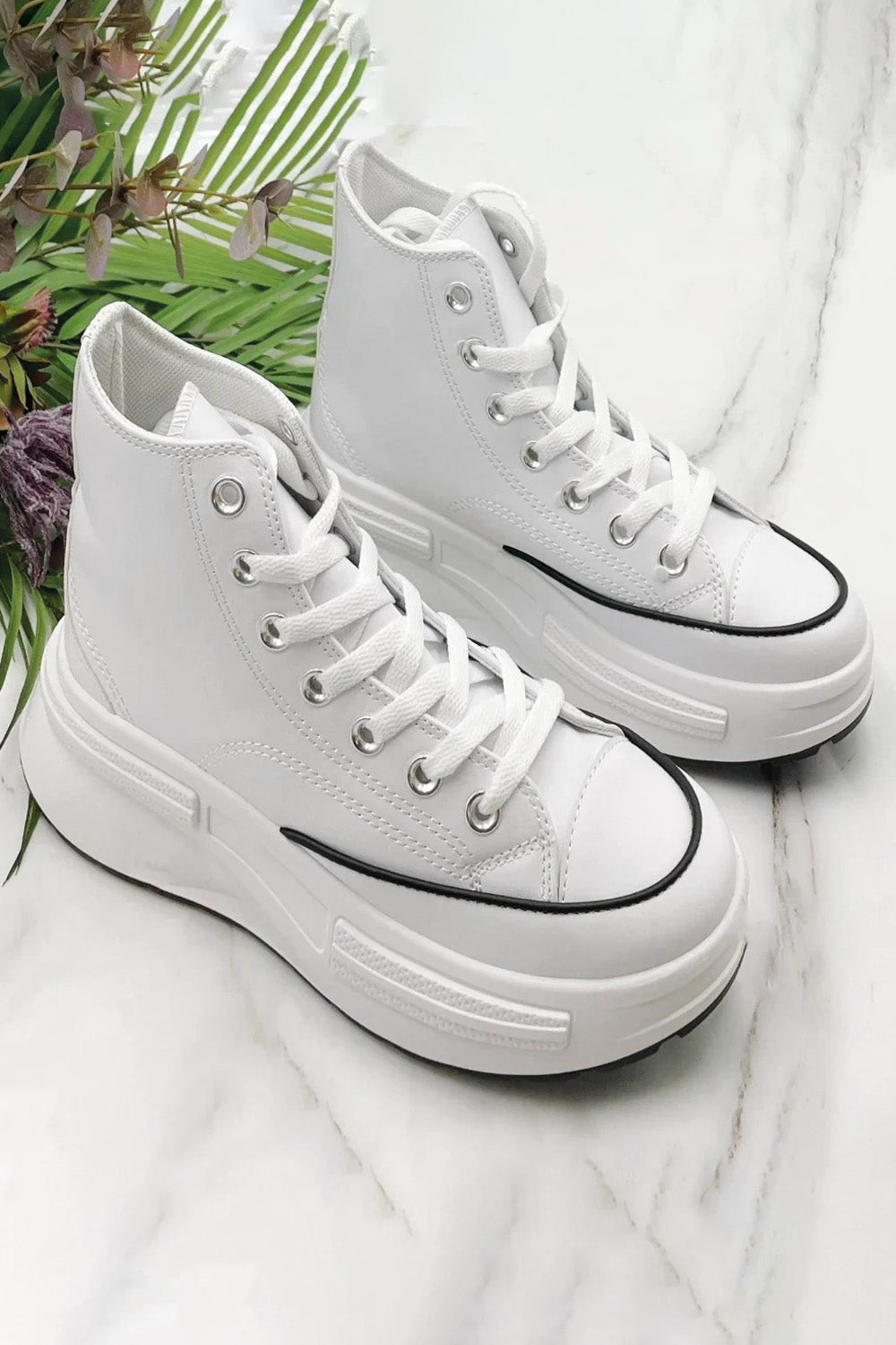 Women's White Custom Sports Canvas Shoes