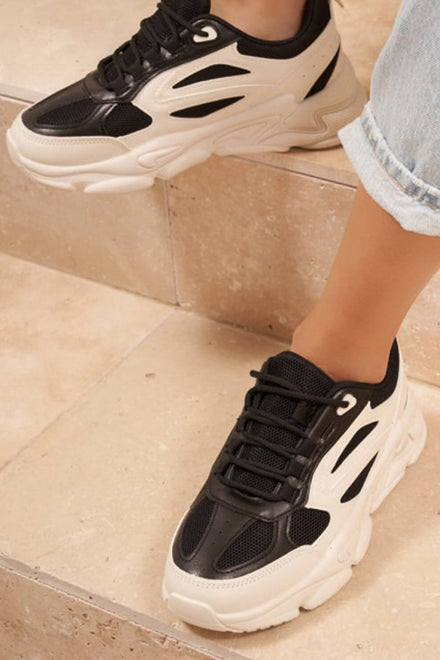 BLACK LACE UP FLAT SNEAKERS