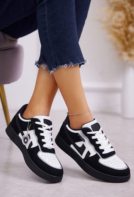 BLACK WHITE LACE UP FLAT SNEAKERS
